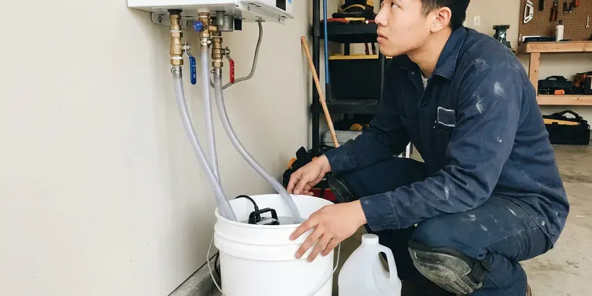 Tankless Water Heater Maintenance in Detroit
